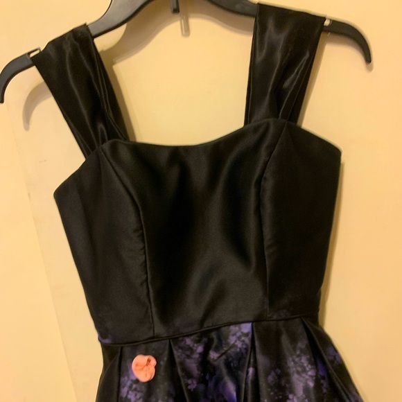 COPY - ✨Cute Floral Prom/Homecoming Dress✨ - Picture 3 of 4